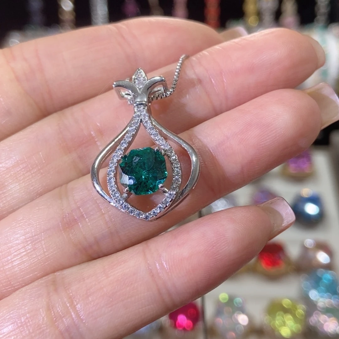 66锆石（处理）吊坠