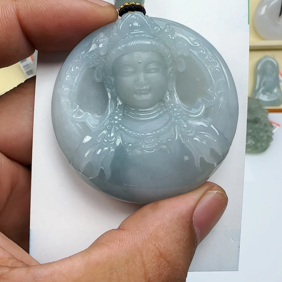 翡翠未镶嵌颈饰，