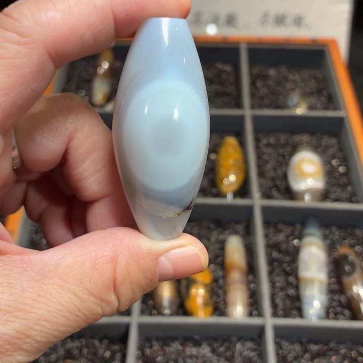 玛瑙/玉髓散珠195