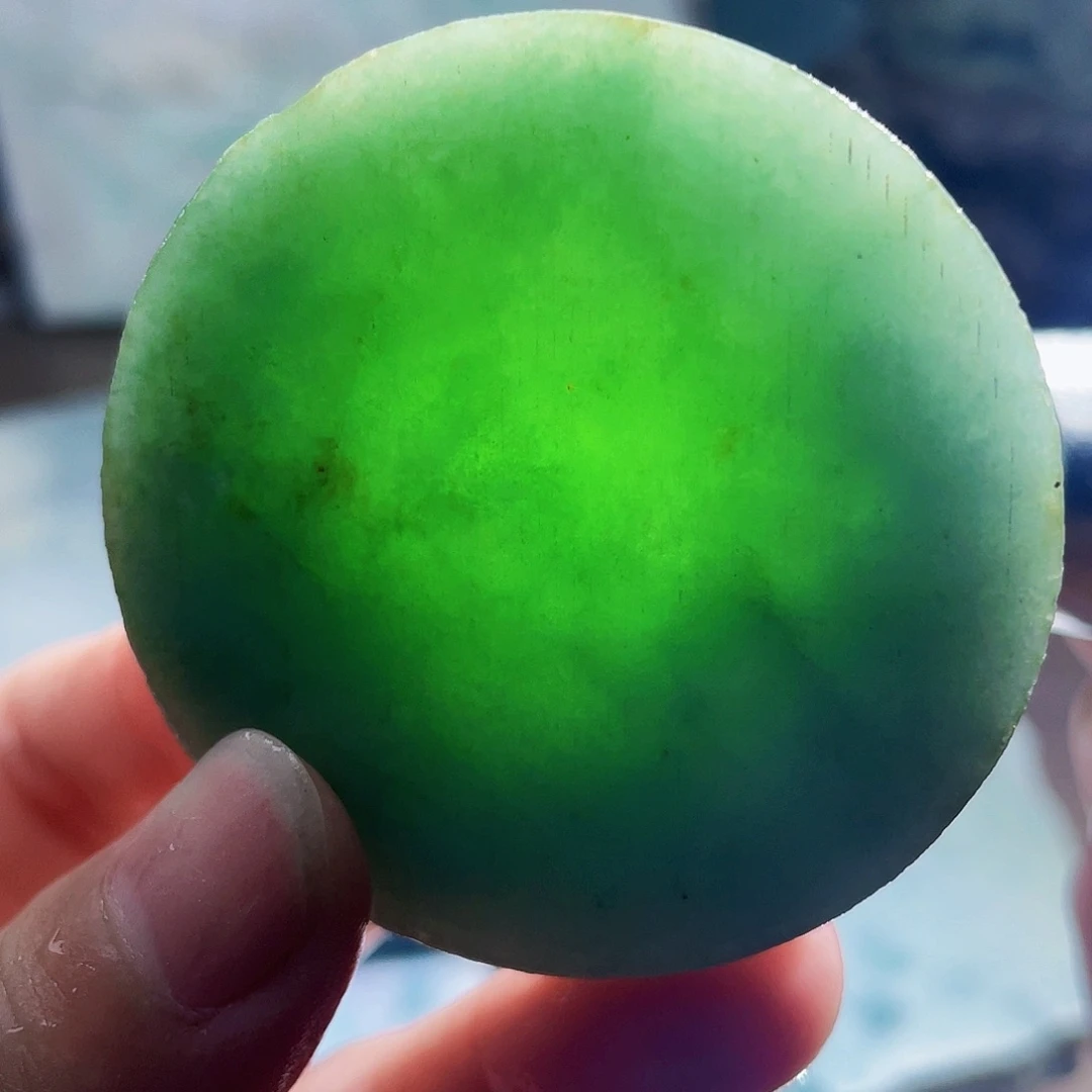 翡翠未镶嵌颈饰毛料43