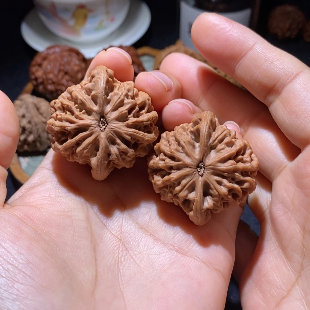 吃***皮文玩核桃吊坠40秦闷