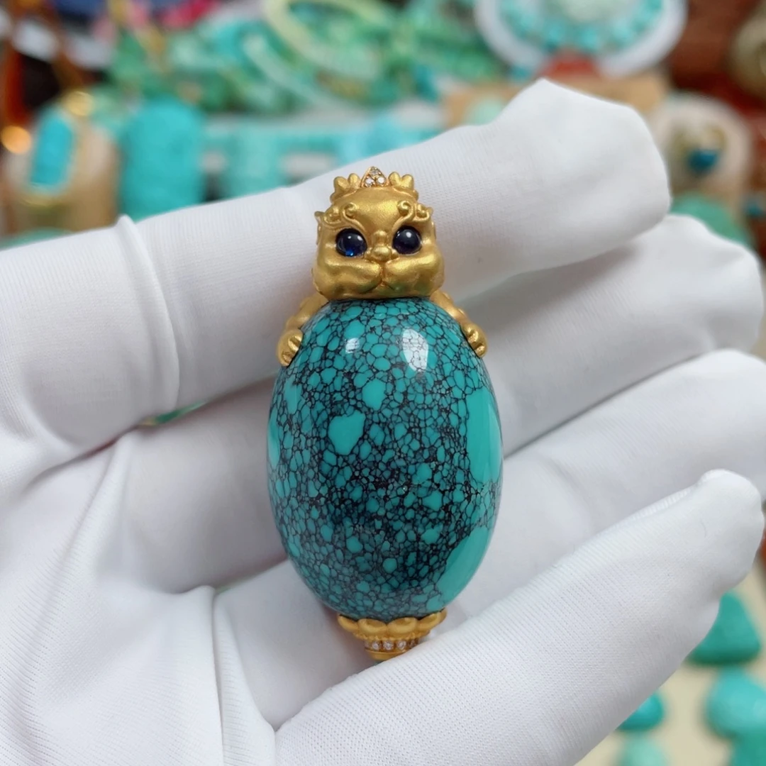 绿松石18K金镶嵌珠宝奇石