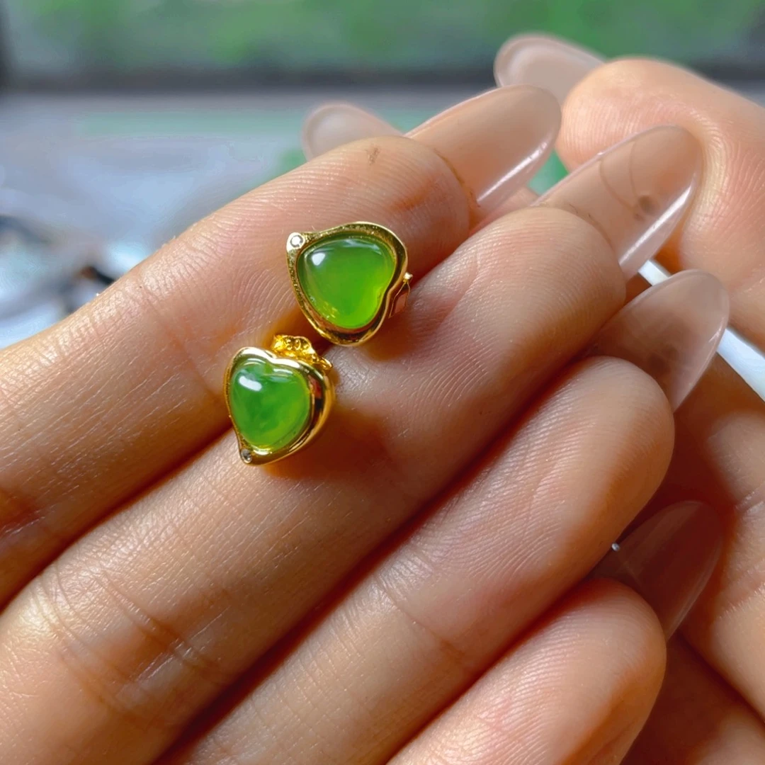 和田玉银S925镶嵌耳饰和田玉100