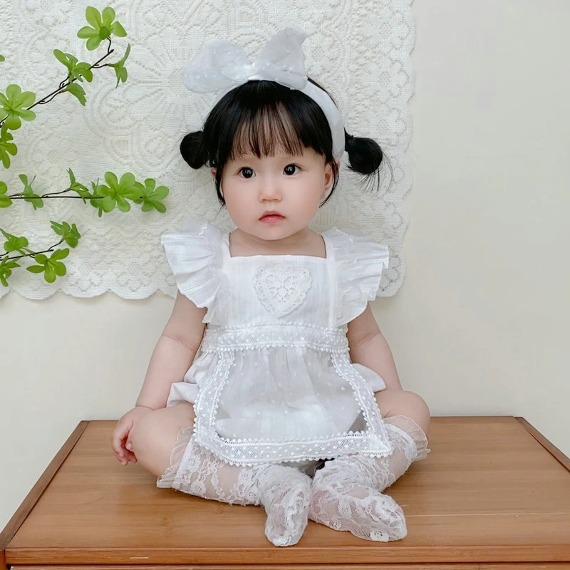 女宝宝夏季包屁衣新款夏装公主哈衣三角爬服吊带外出服白色洛丽塔