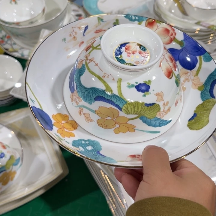 瓷片荷塘八寸深盘五寸碗各四个