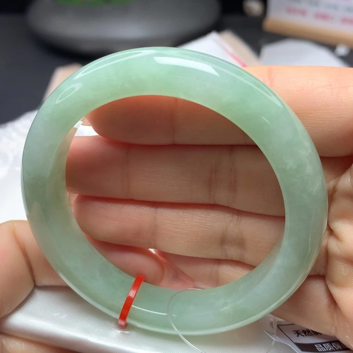 翡翠手镯未镶嵌56565757