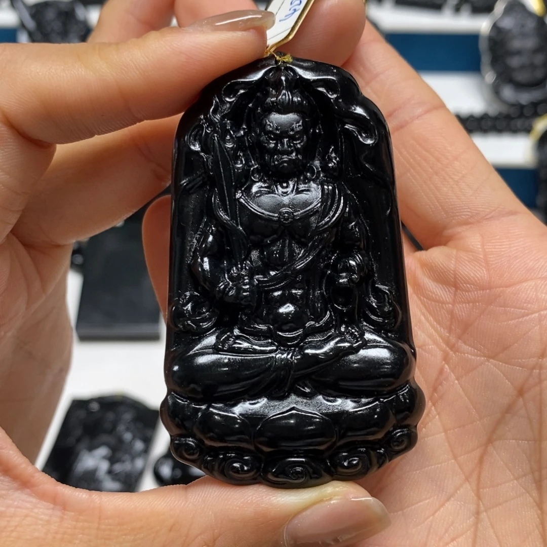 勿***～未镶嵌蛇纹石玉吊坠