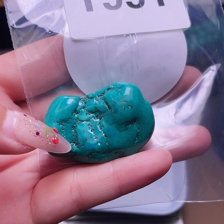 湖北十堰原矿绿小松