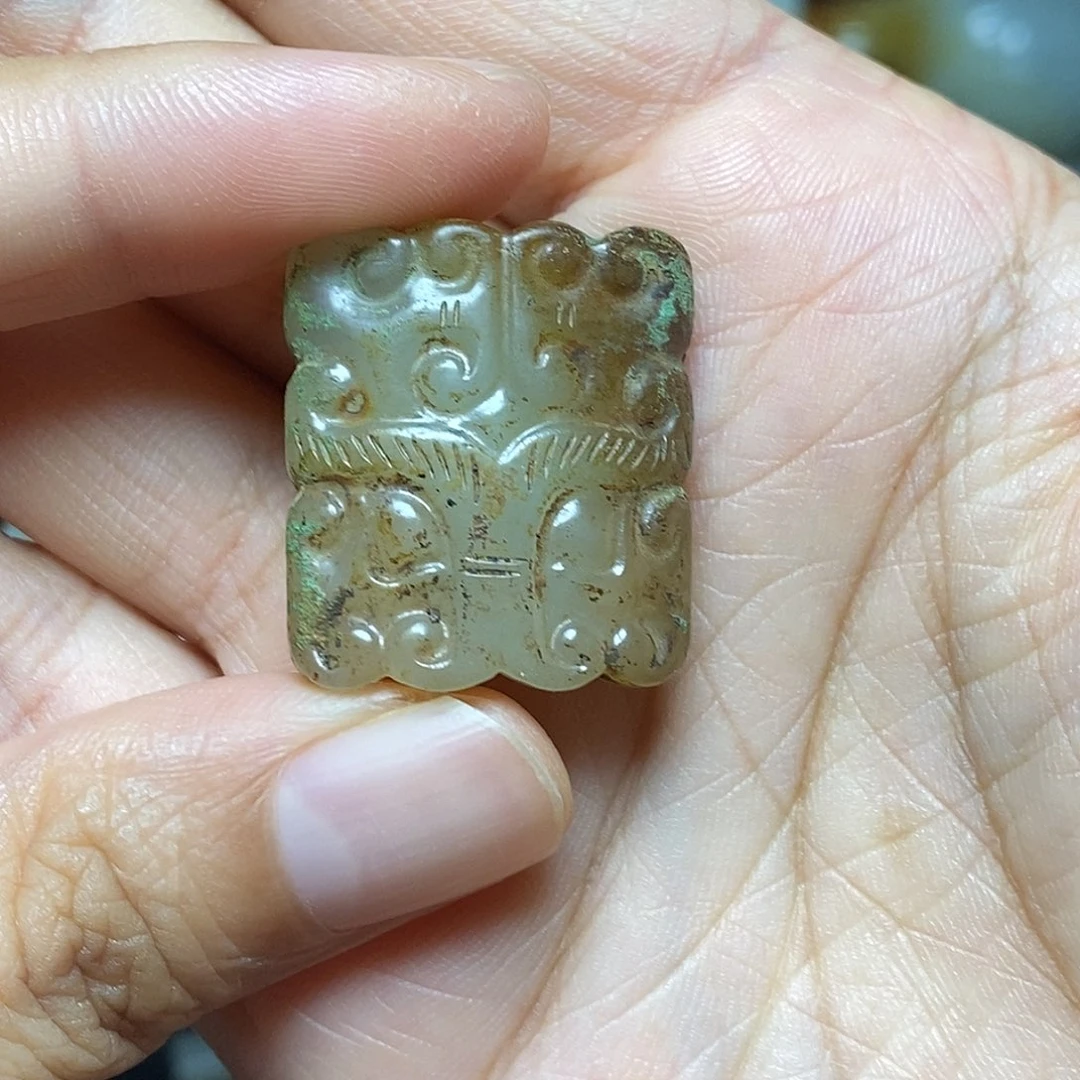 和田玉未镶嵌车挂善*