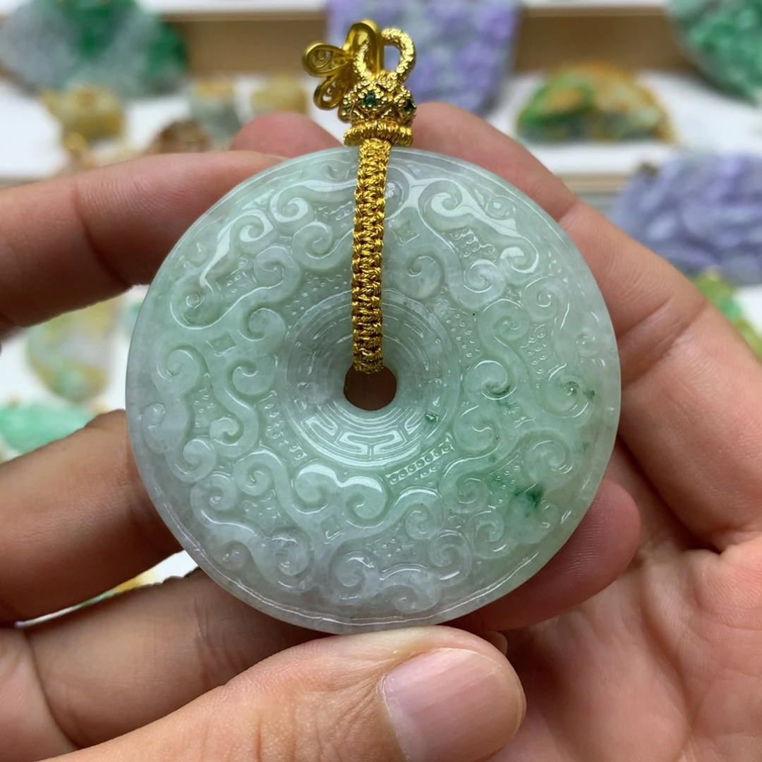 翡翠未镶嵌颈饰翡翠