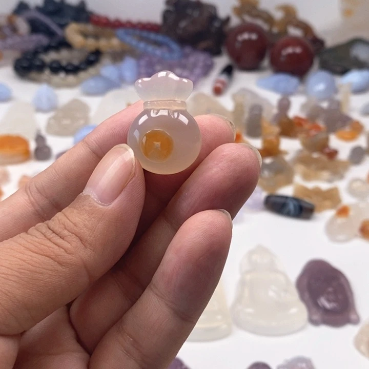 玛瑙/玉髓颈饰未镶嵌