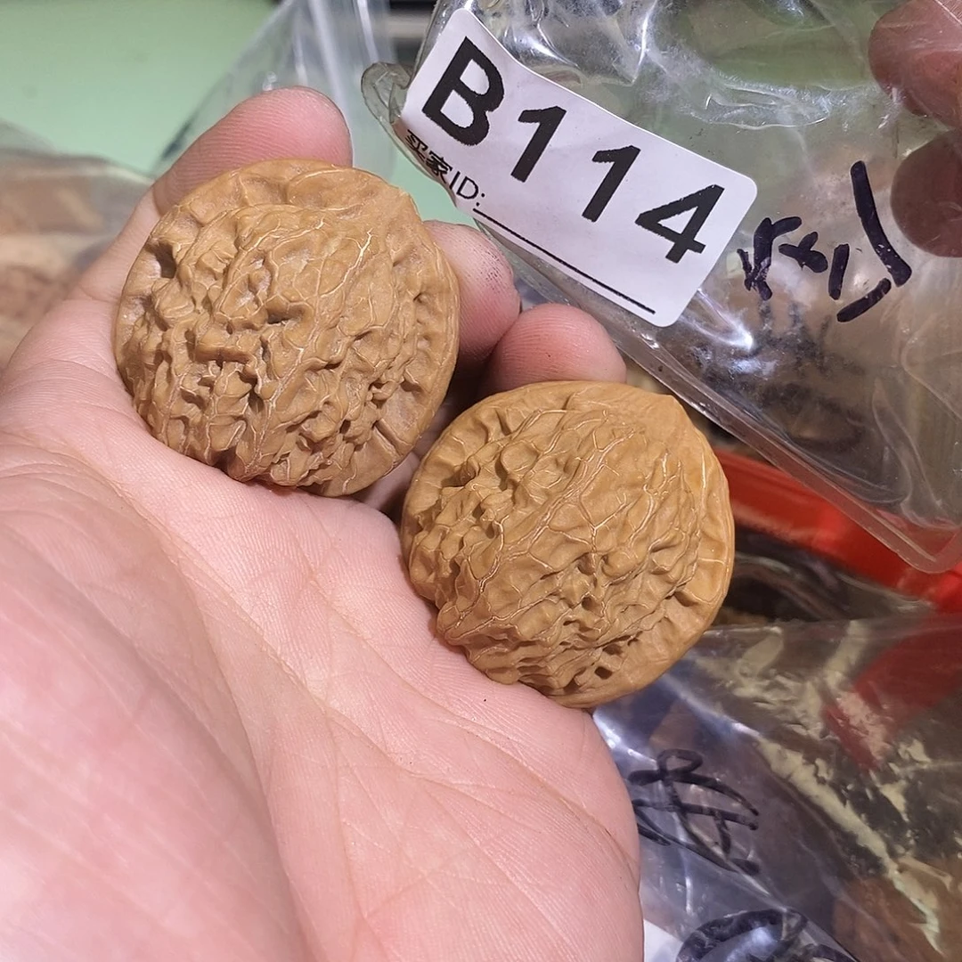 把件文玩核桃金麒麟 38尺。