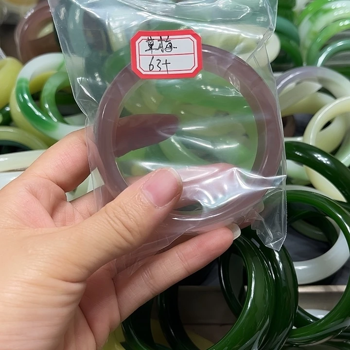 w***r未镶嵌手镯和田玉