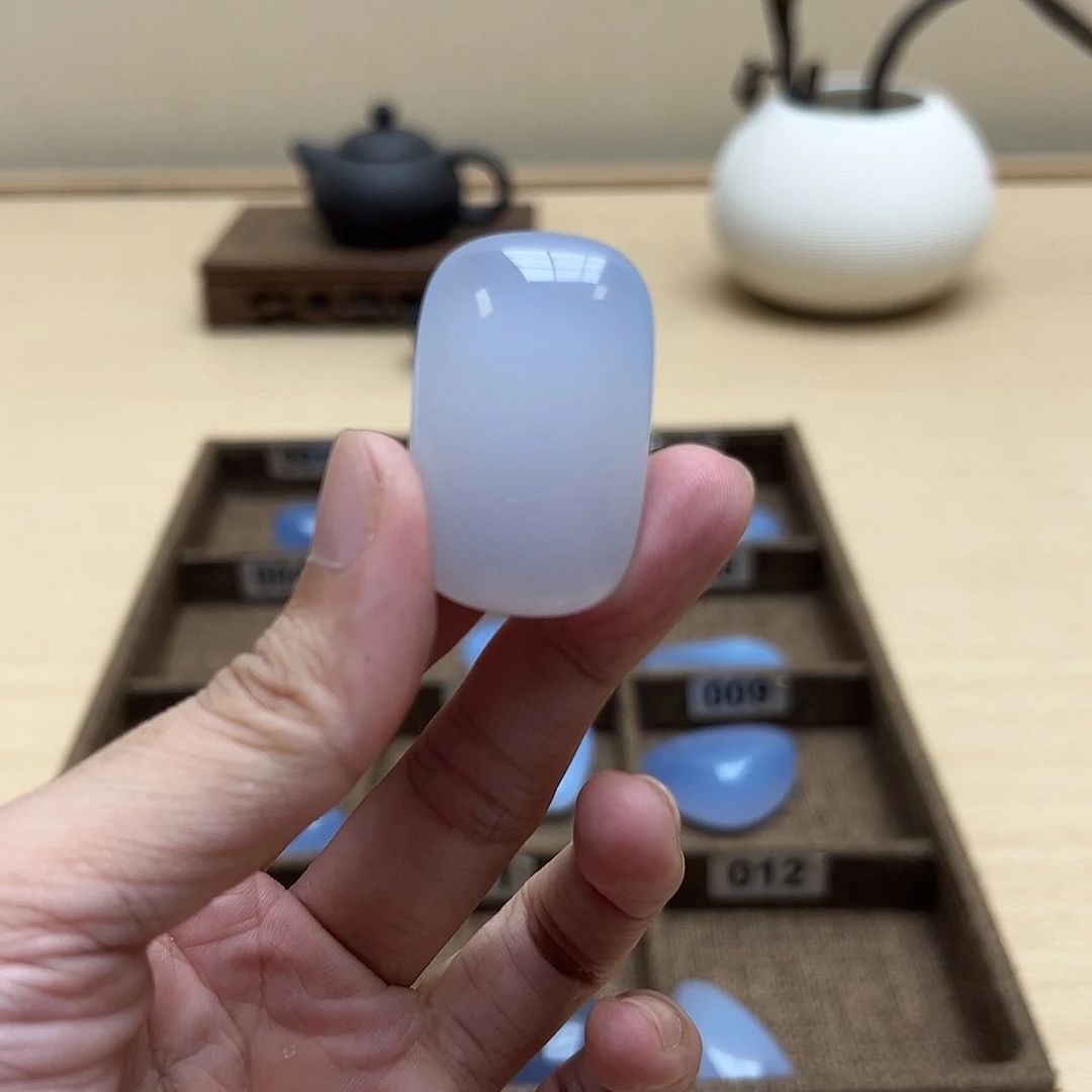 未镶嵌玛瑙/玉髓珠宝奇石