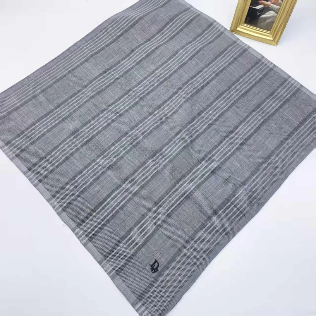 95新 DIOR/迪奥 海囤/迪奥/丝巾/yy11523