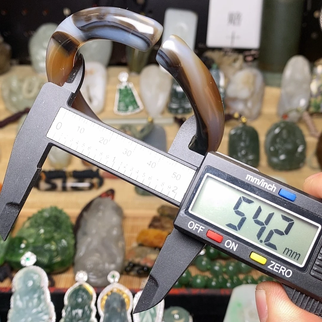 玛瑙/玉髓颈饰未镶嵌54.2