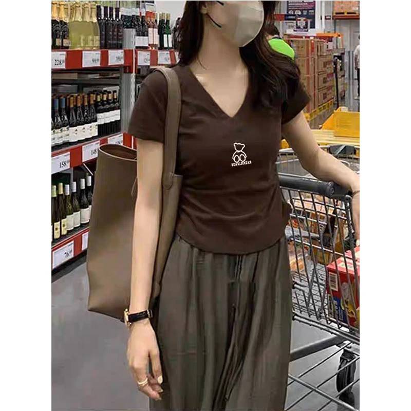 2025新款V领收腰显瘦正肩t恤短袖小众时尚休闲青春百搭夏季女上衣