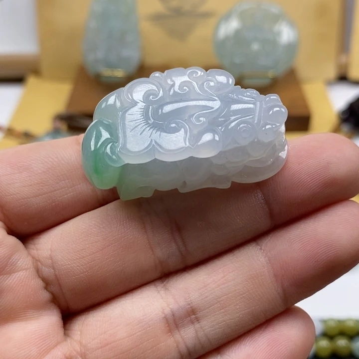翡翠未镶嵌颈饰缅甸翡翠