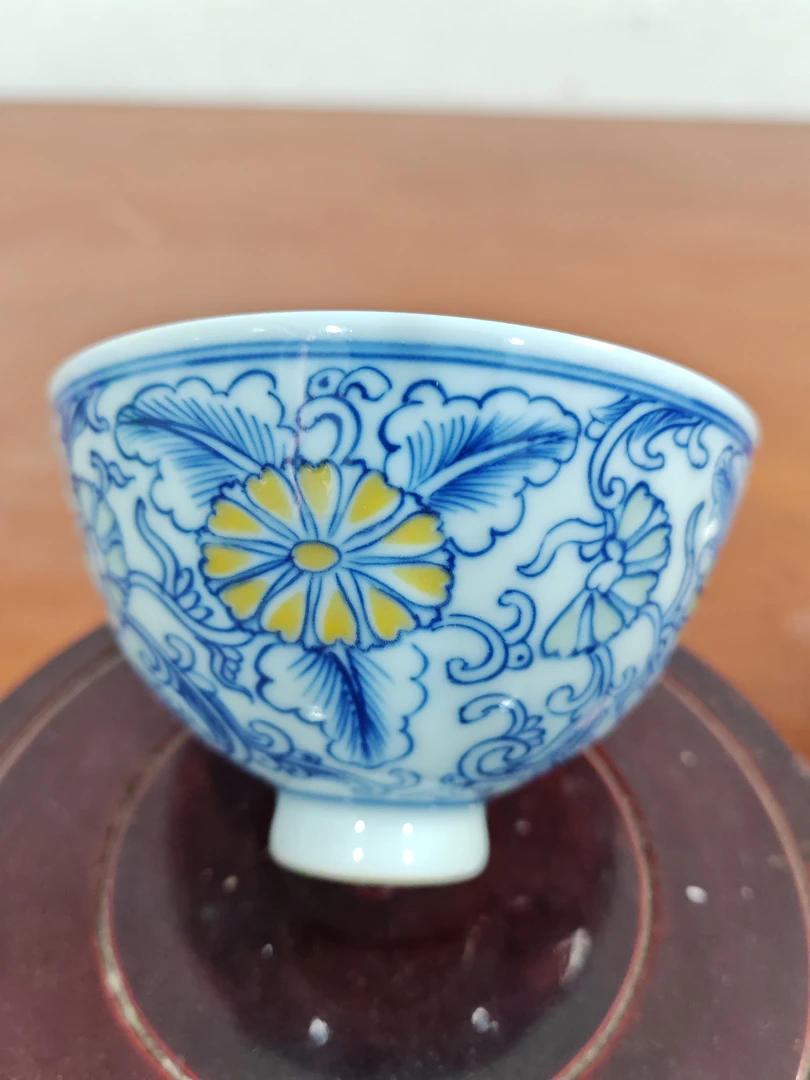 景德镇青花玲珑小茶碗