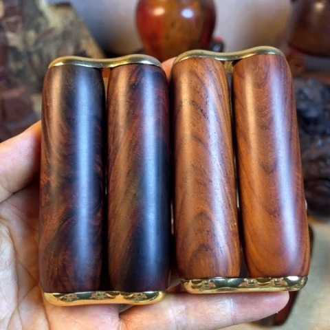 木偶***肉大红酸枝手把件