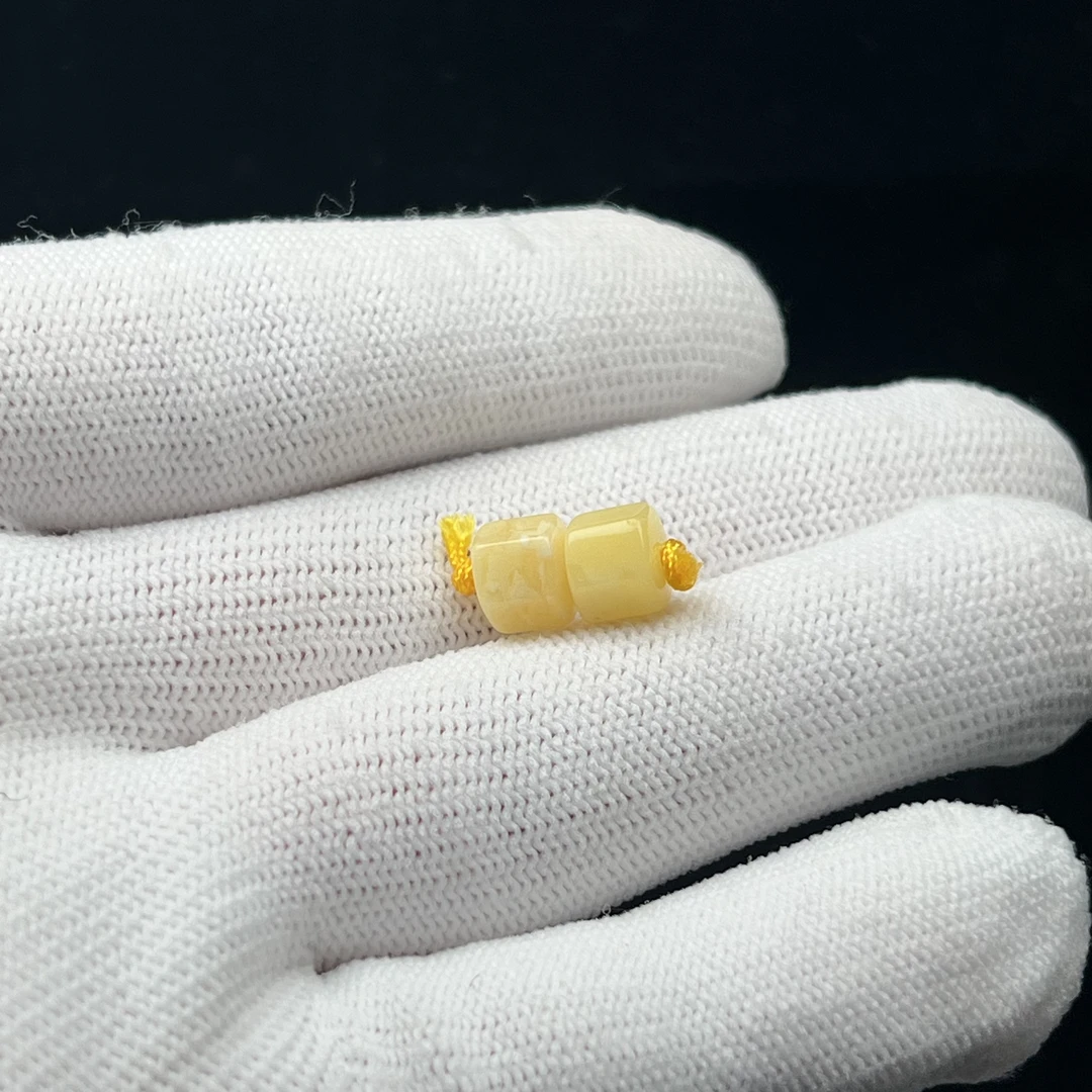 B4654天然原矿蜜蜡瑕疵特价墩子7.7mm支持复检假一罚十