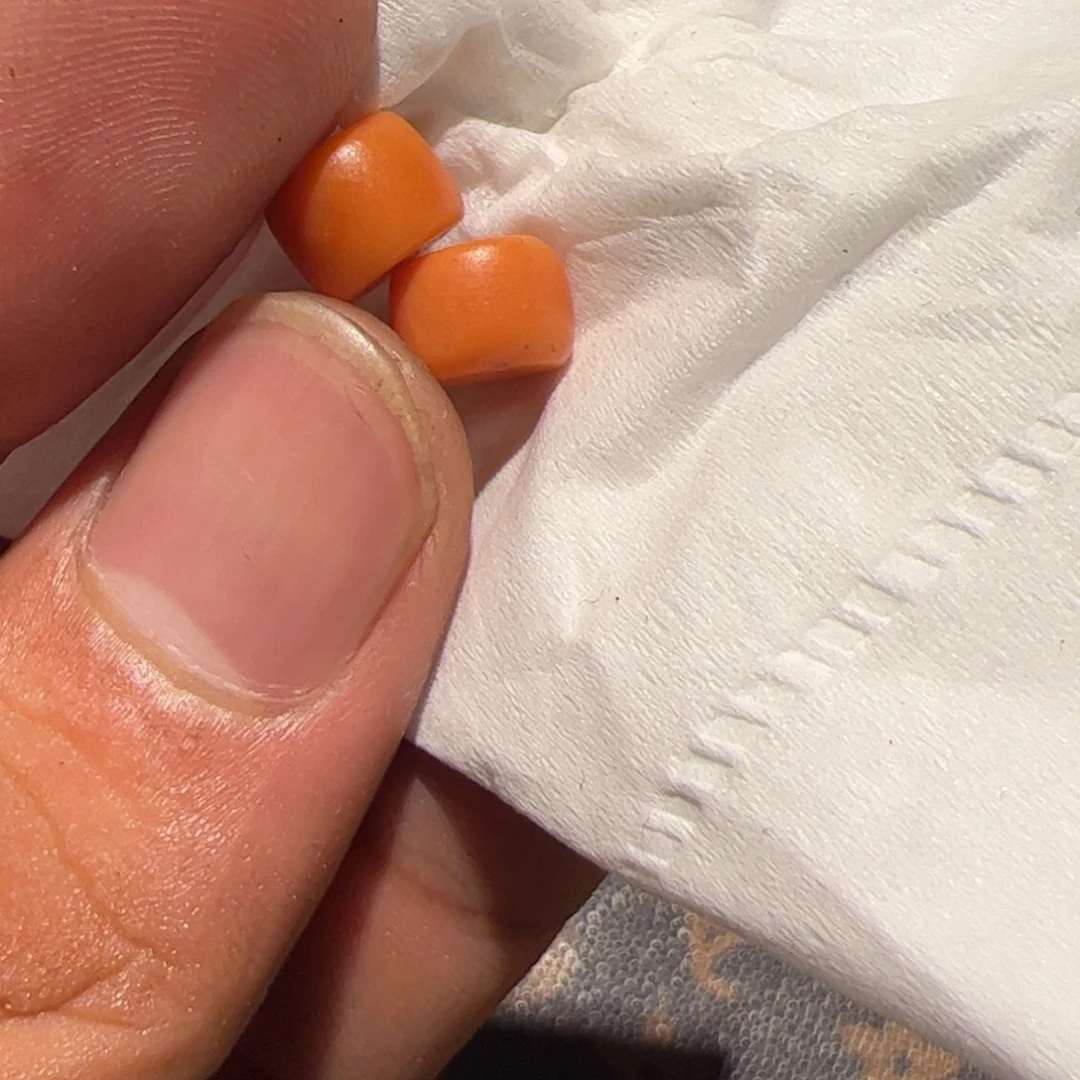 玻璃颈饰你在一起的