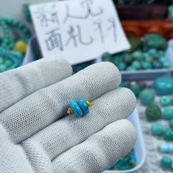 南红玛瑙未镶嵌珠宝奇石