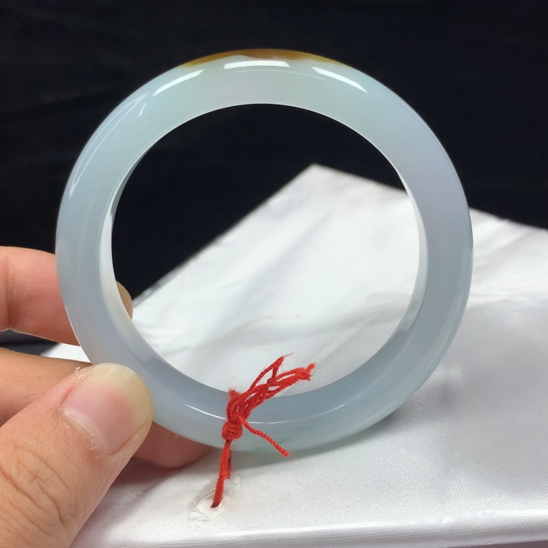 翡翠手镯（圆镯）未镶嵌54.6