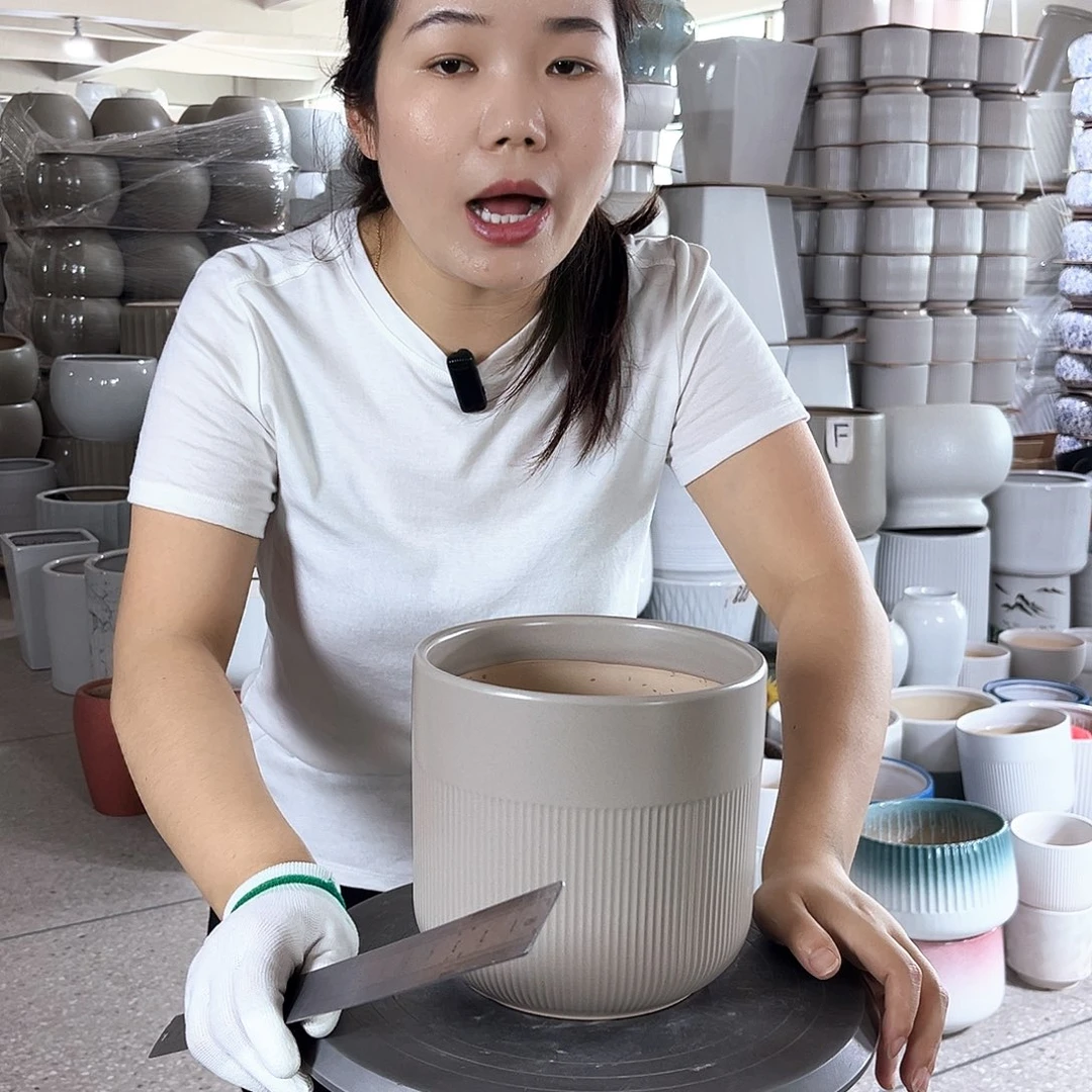 陶瓷口径18-17。浅灰。。