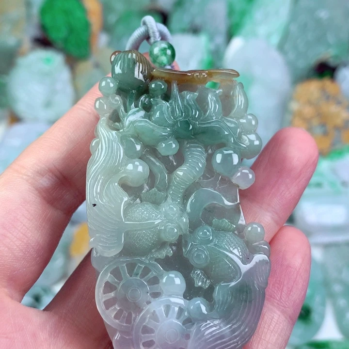 吊坠(不含链)未镶嵌翡翠