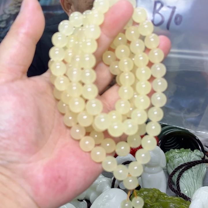 蛇纹石玉颈饰未镶嵌超*