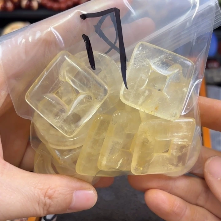 枫****玛瑙/玉髓未镶嵌颈饰