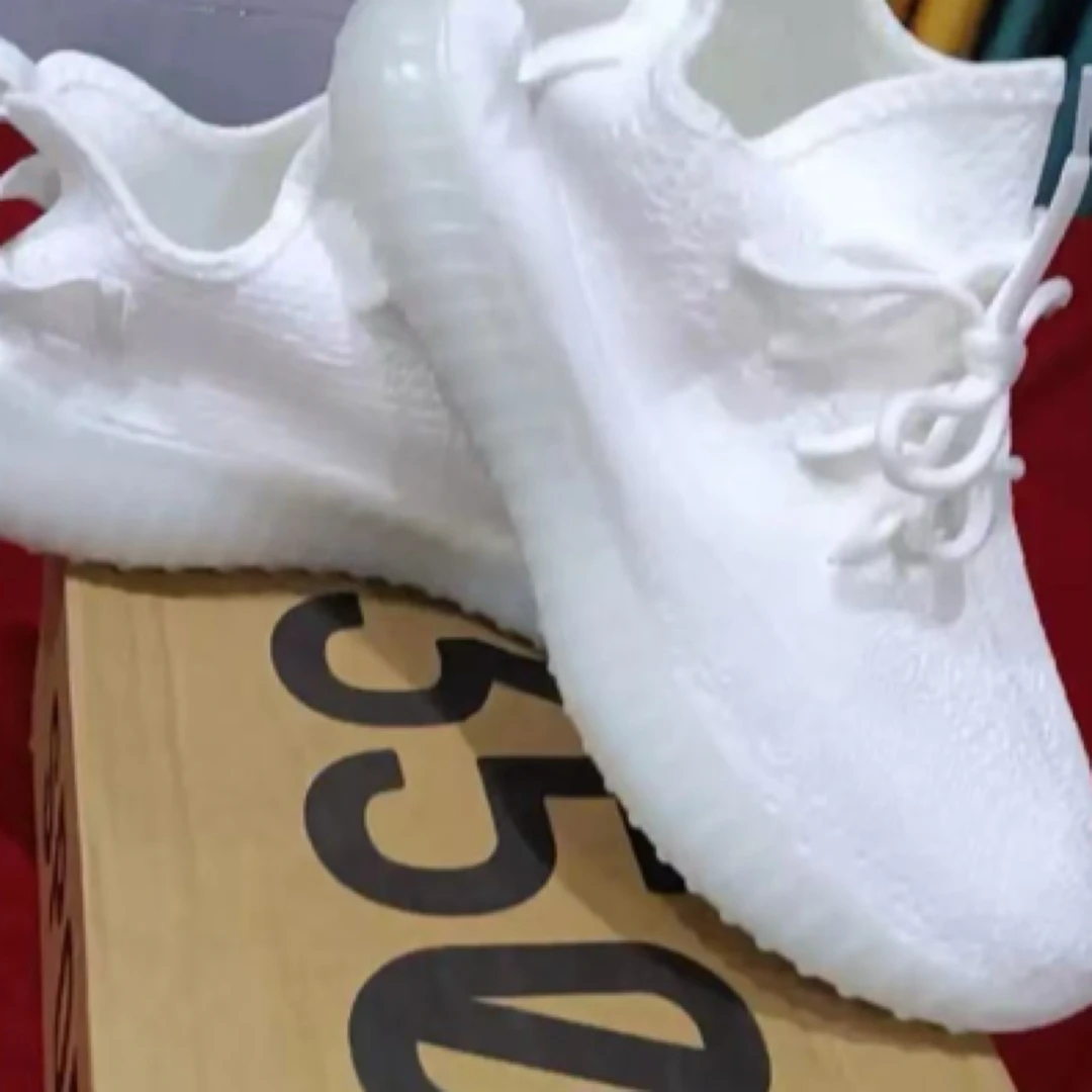 男女适用透气舒适白色冰淇淋款式休闲鞋（非图片款直播间下单为主）