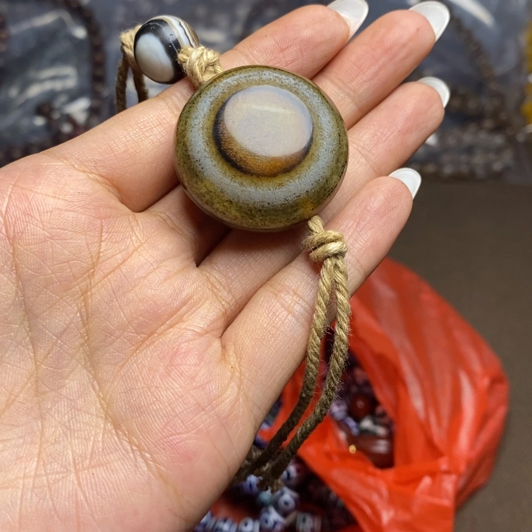 未镶嵌颈饰玛瑙/玉髓
