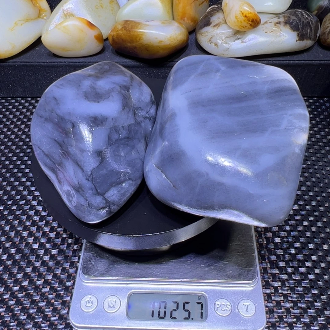 和田玉（子料）未镶嵌吊坠(不含链)1025克