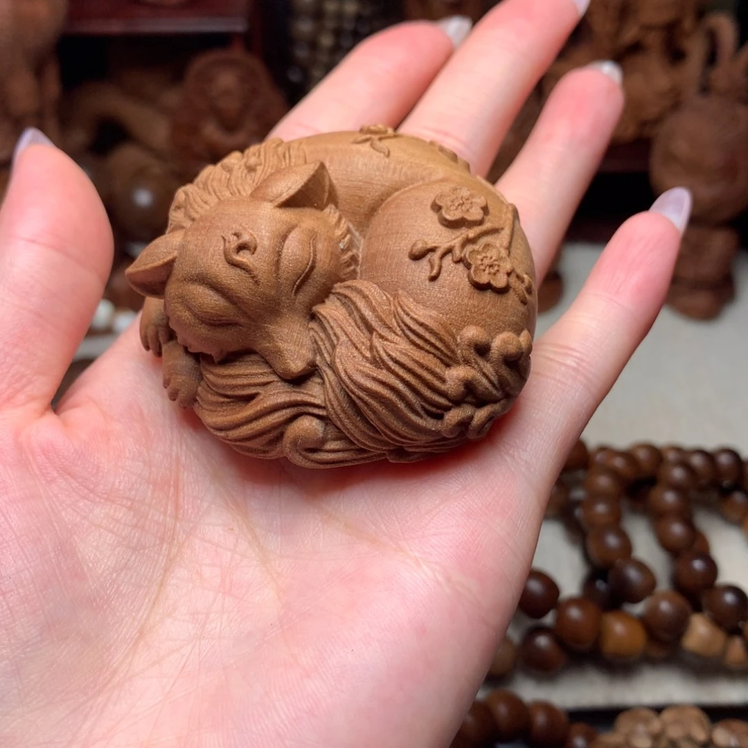 檀香木把件老山檀香九尾狐