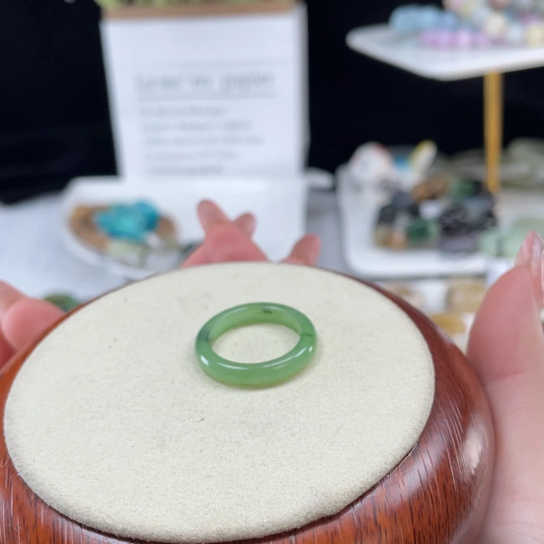 和田玉未镶嵌戒指o38碧玉乌兰海细条17.7