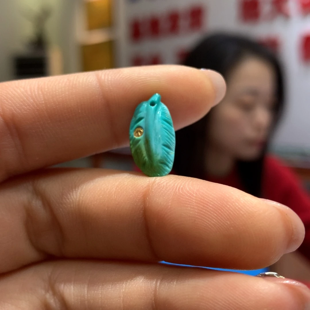 绿松石配饰未镶嵌