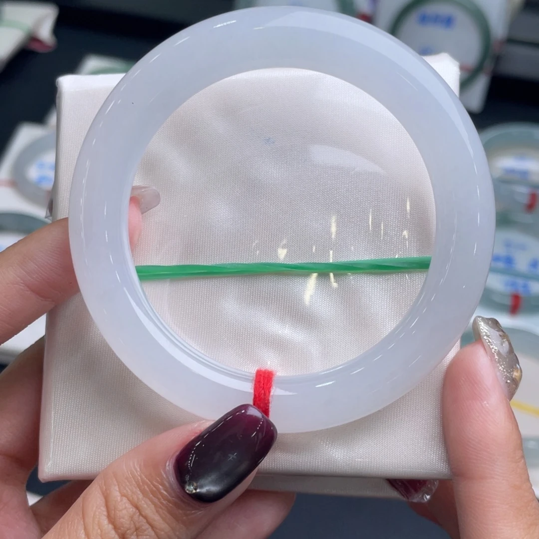 翡翠未镶嵌手镯50号