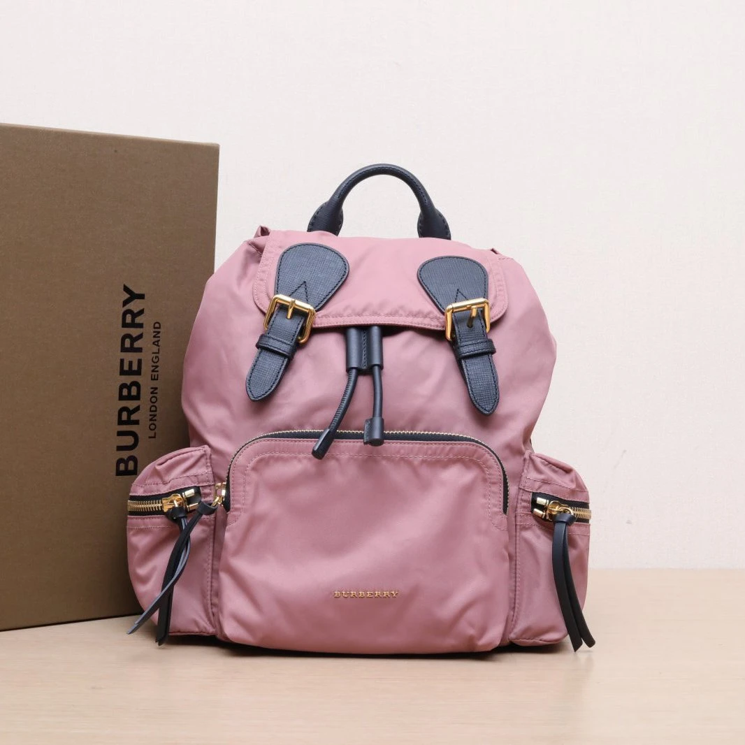 99新 BURBERRY/博柏利 【娇】The Rucksack军旅双肩包 P225377821