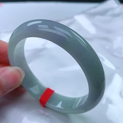翡翠手镯未镶嵌72 号翡翠手镯