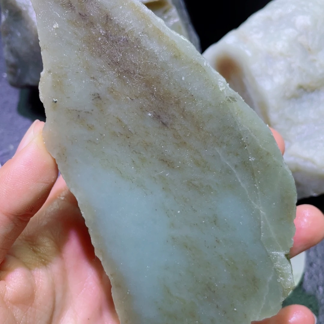 和田玉未镶嵌珠宝半成品