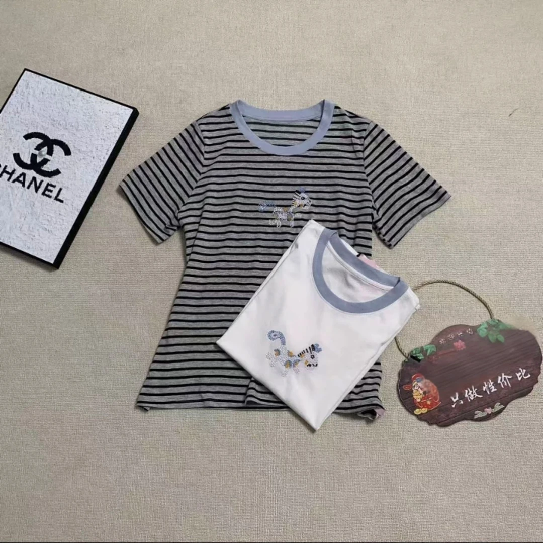 大码夏季新款时尚显瘦撞色条纹刺绣小码短袖上衣2726