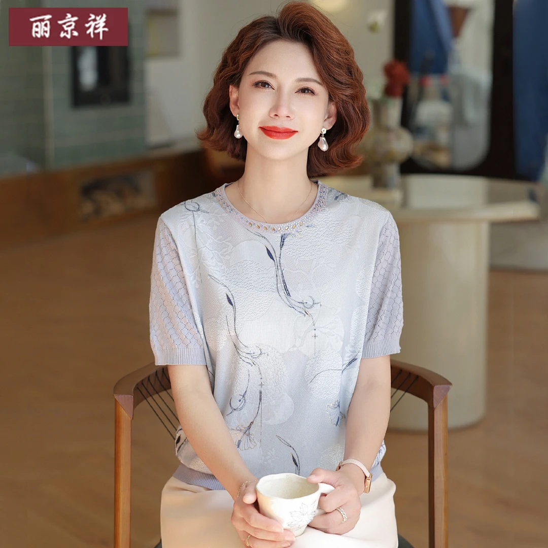 50多岁品牌妈妈夏装上衣T恤中老年女装夏季短袖气质轻薄针织小衫