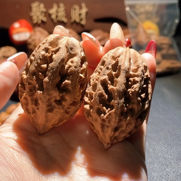 文玩核桃吊坠聚核财婉楸81