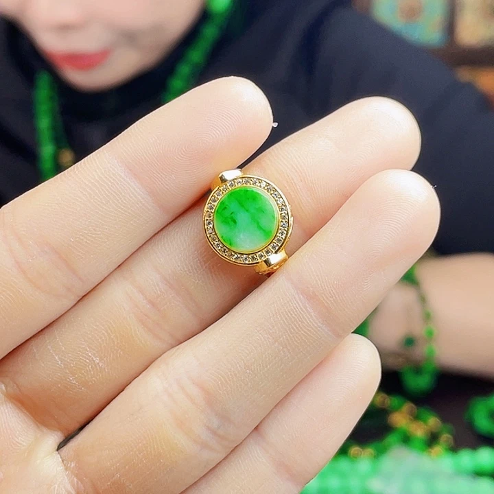 翡翠银S925镶嵌颈饰多样性