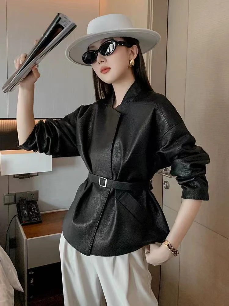 王姐推荐2025新款轻奢简约落肩袖宽松型时尚复古上衣夹克短款外套