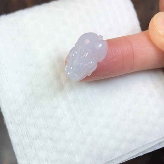 翡翠未镶嵌颈饰缅甸A货，每天下午1点半开播