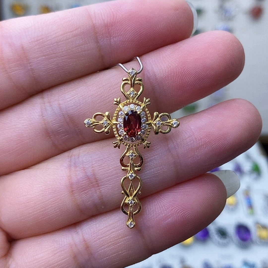 银S925镶嵌吊坠(不含链)石榴石不含证书
