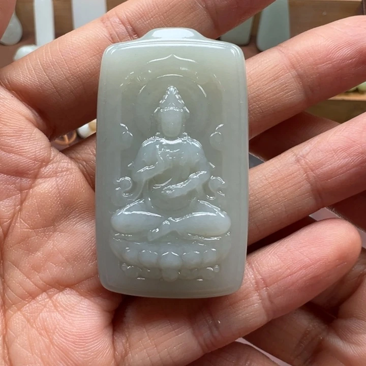 和田玉未镶嵌颈饰且末观音